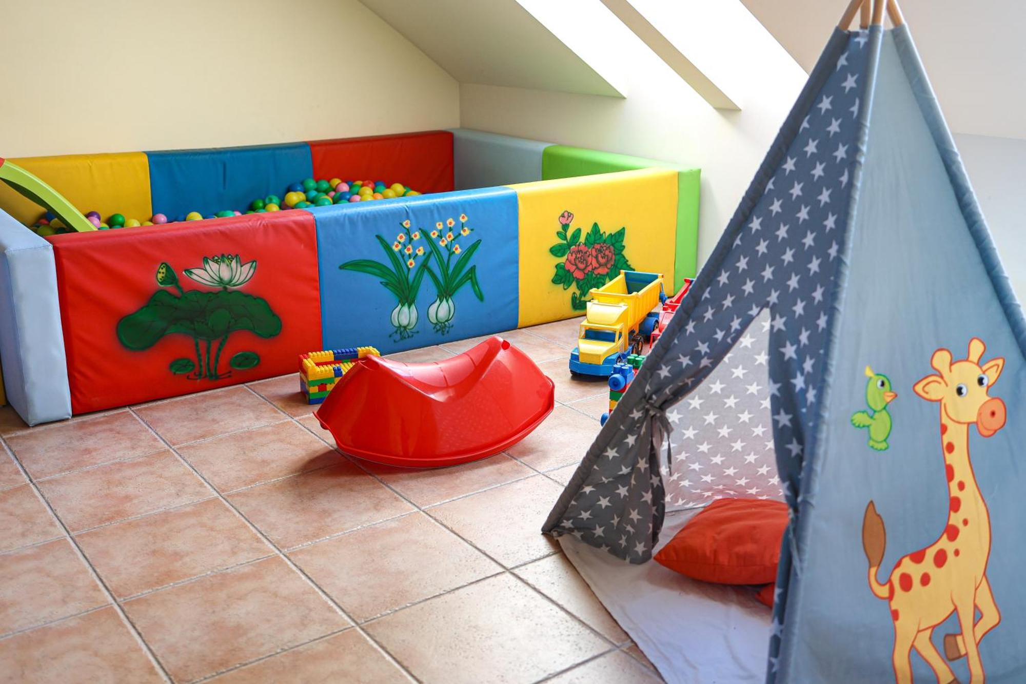 Amelia Apartamenty - Sala Zabaw, 2 Sypialnie, Garaz Podziemny Władysławowo Buitenkant foto